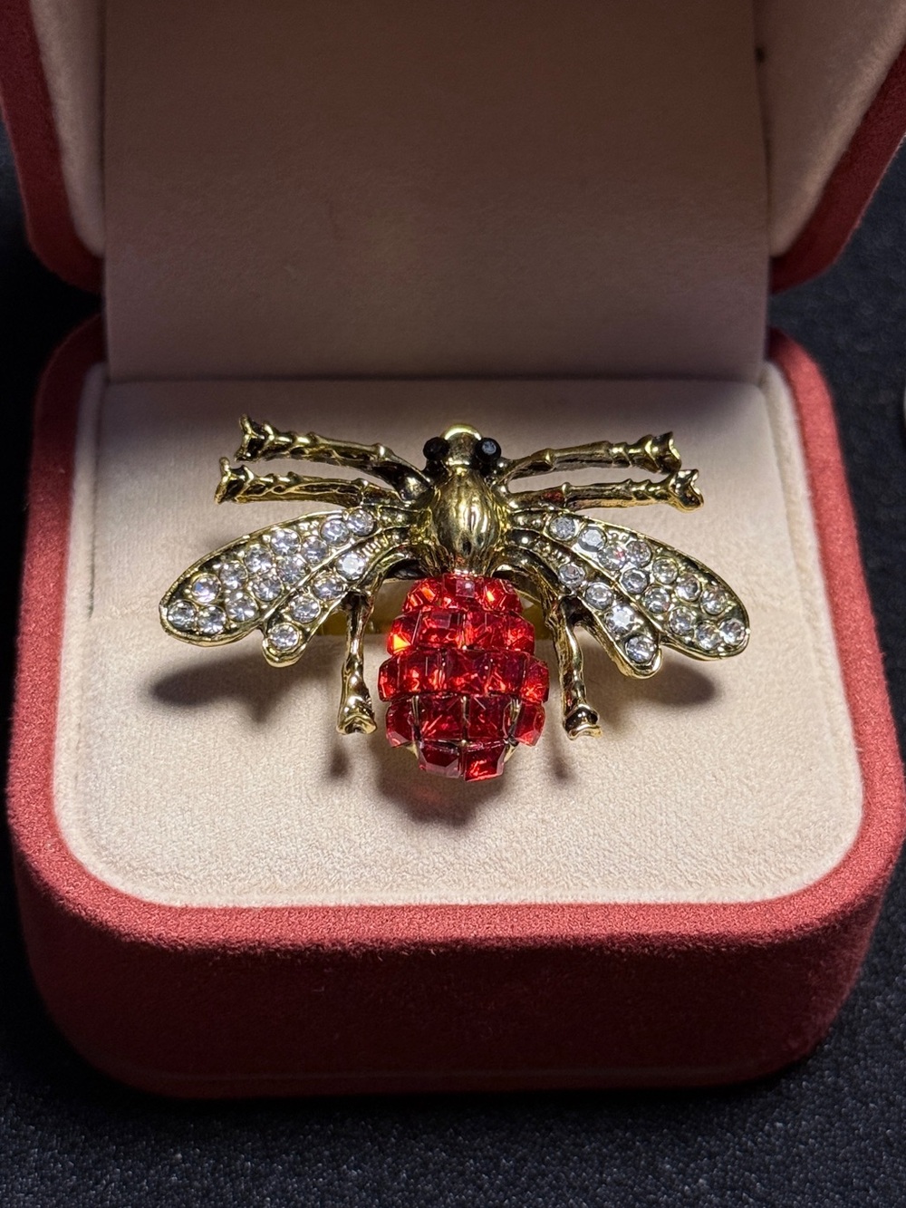 Vintage-Vibe Crystal Bee Statement Ring-adjust able